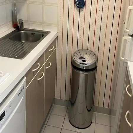 Heliodore Apartment